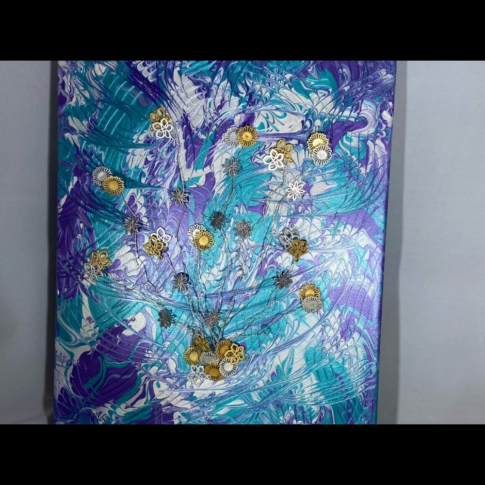 Poured metallic paint picture